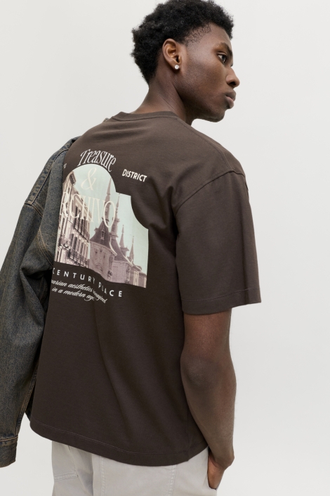 Jack & Jones bruine heren t-shirt | Model achteraanzicht