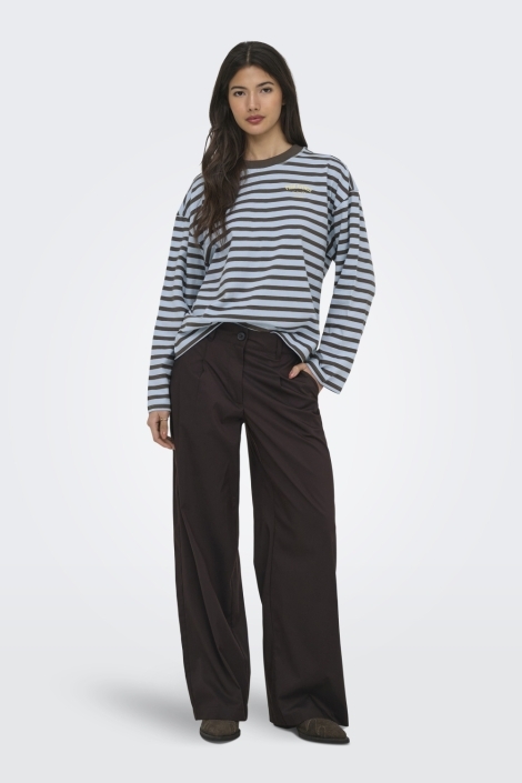 Only blauwe dames t-shirt | Model