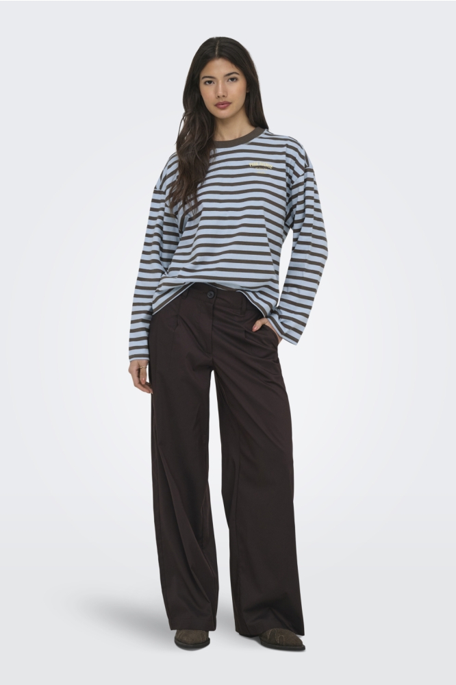 Only blauwe dames t-shirt | Model