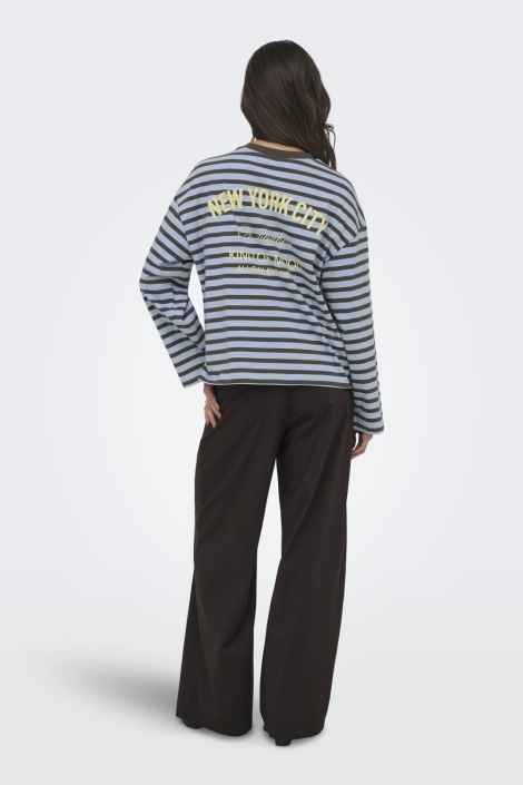 Only blauwe dames t-shirt | Model