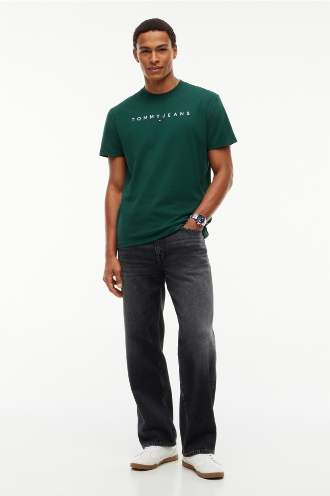 Tommy Jeans groene heren t-shirt | Model