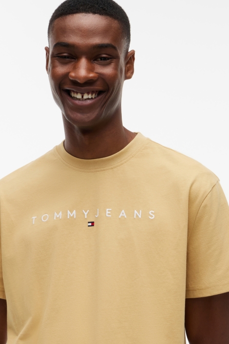 Tommy Jeans zand heren t-shirt | Close up