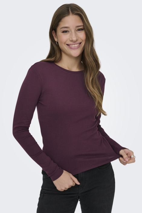 Only bordeaux dames t-shirt | Model vooraanzicht