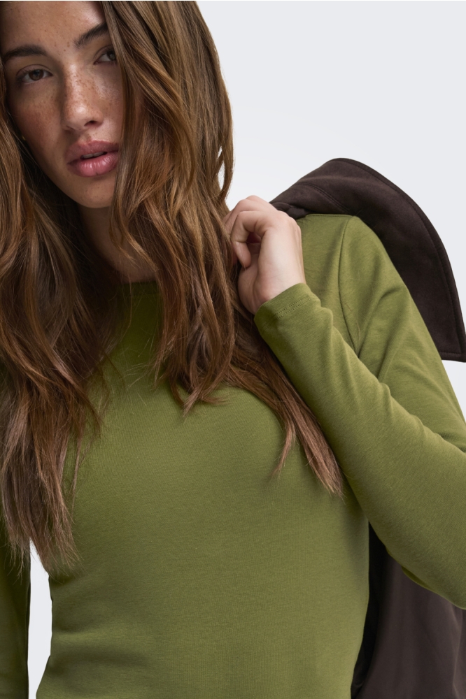 Only groene dames t-shirt | Close up