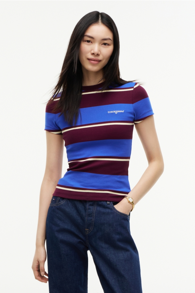 Tommy Jeans blauwe dames t-shirt | Model vooraanzicht