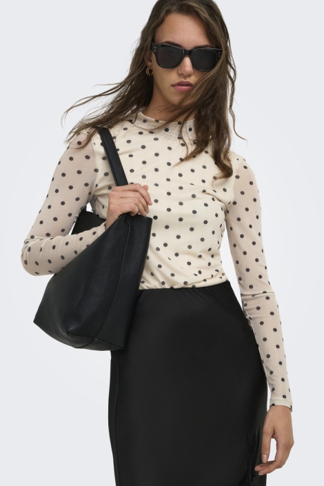Only beige dames top | Model vooraanzicht
