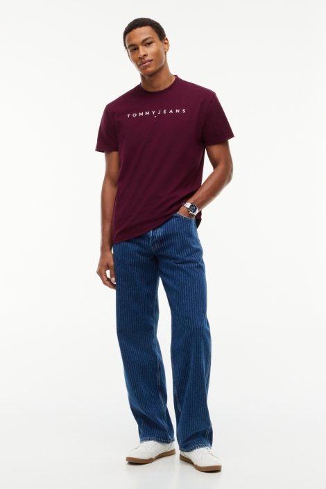Tommy Jeans bordeaux heren t-shirt | Model