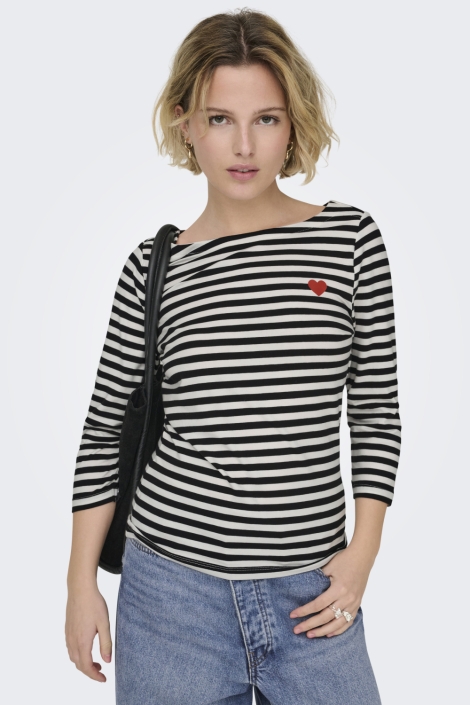 Only ecru dames t-shirt | Model
