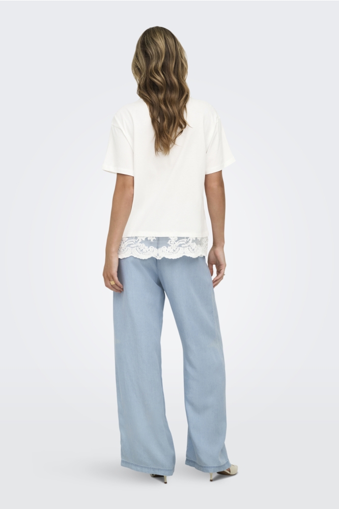 Only witte dames t-shirt | Model