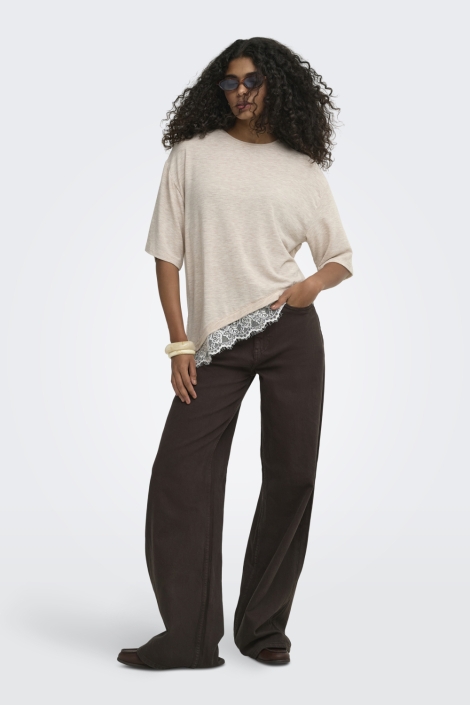 Only beige dames t-shirt | Model