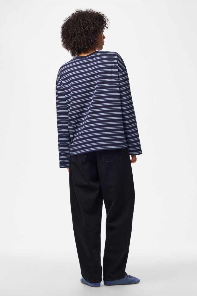 Pieces blauwe dames t-shirt | Model