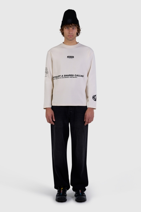 Pure Path ecru heren t-shirt | Model