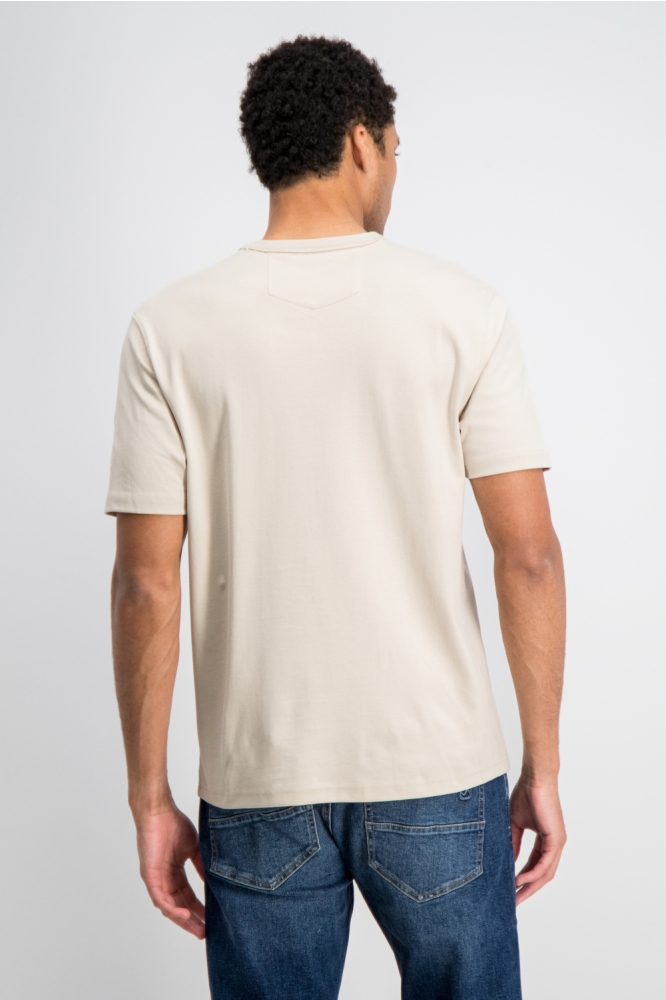 Gabbiano zand heren t-shirt | Model achteraanzicht