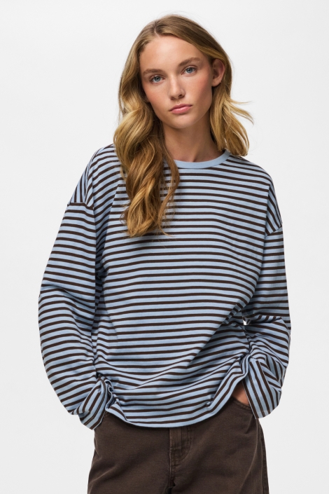 Pieces blauwe dames t-shirt | Model vooraanzicht