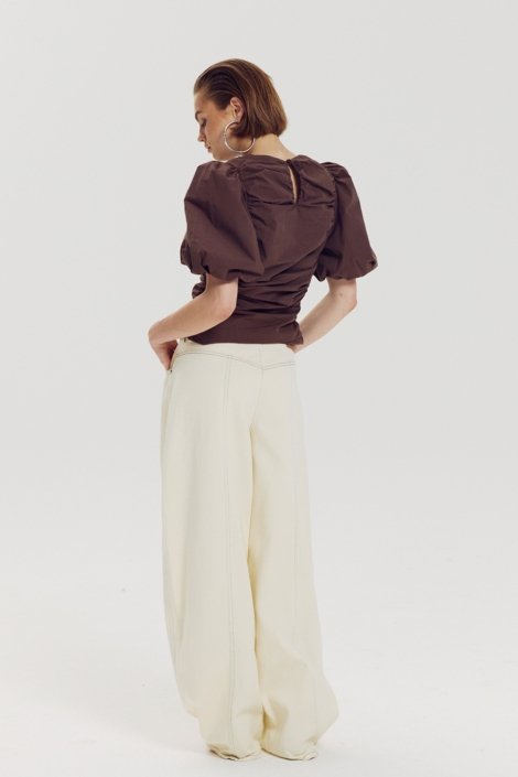 Harper & Yve bruine dames t-shirt | Model
