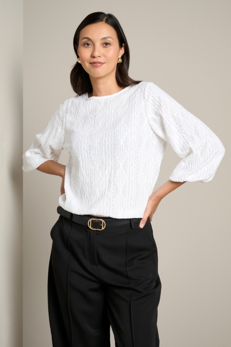 LolaLiza witte dames t-shirt | Model vooraanzicht