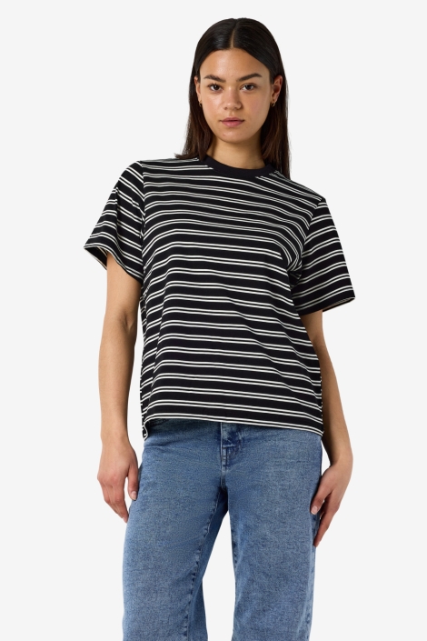 Noisy may zwarte dames t-shirt | Model