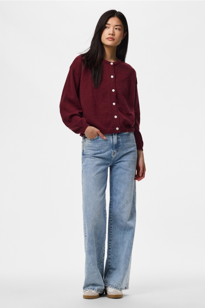 Pieces bordeaux dames vest | Model vooraanzicht
