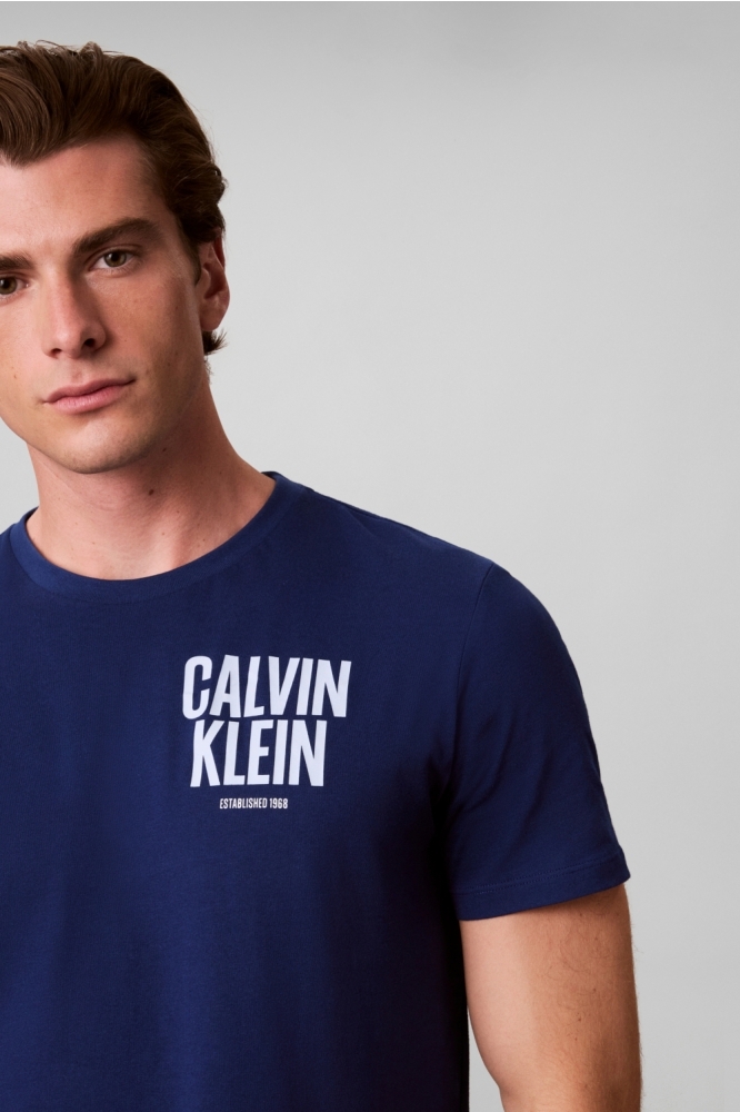 Calvin Klein blauwe heren t-shirt | Close up