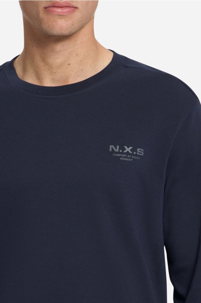NO-EXCESS blauwe heren sweater | Close up