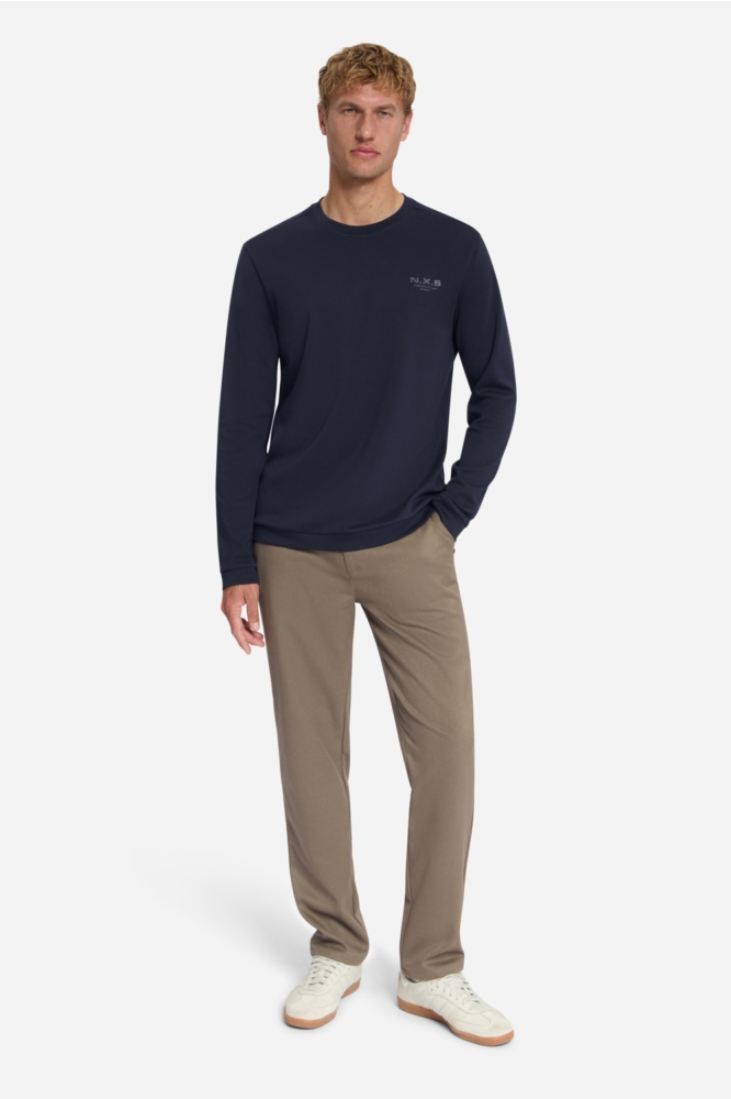 NO-EXCESS blauwe heren sweater | Model