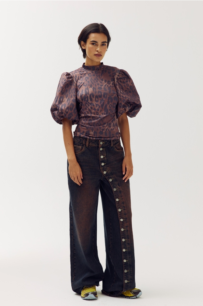 Harper & Yve bruine dames t-shirt | Model