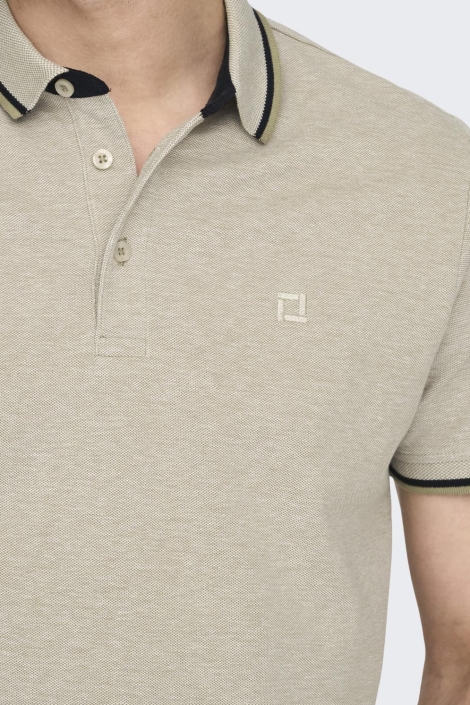 Only & Sons beige heren polo | Close up