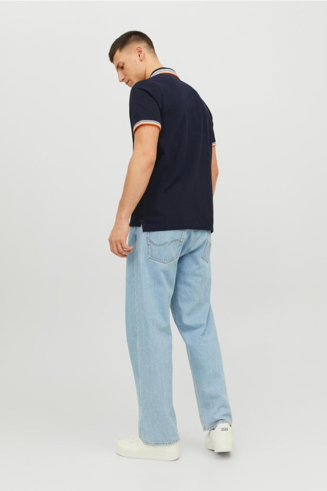 Jack & Jones blauwe heren polo | Model achteraanzicht