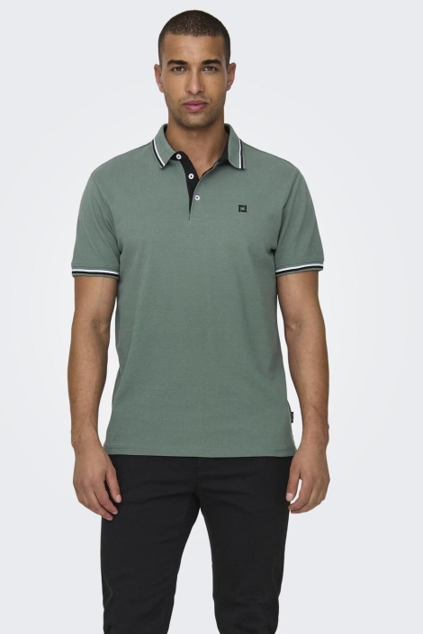 Only & Sons groene heren polo | Model vooraanzicht