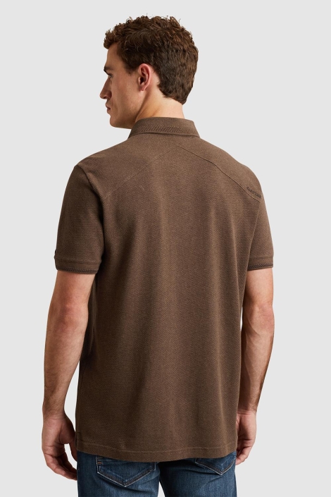Cast Iron bruine heren polo | Model achteraanzicht
