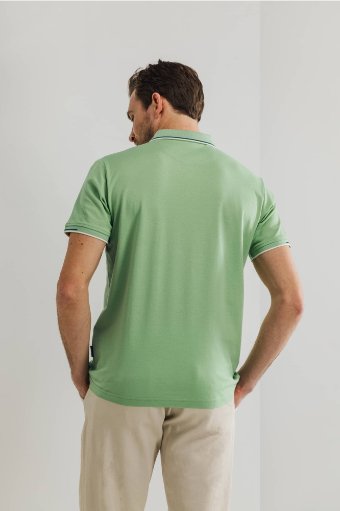 State of Art groene heren polo | Model achteraanzicht