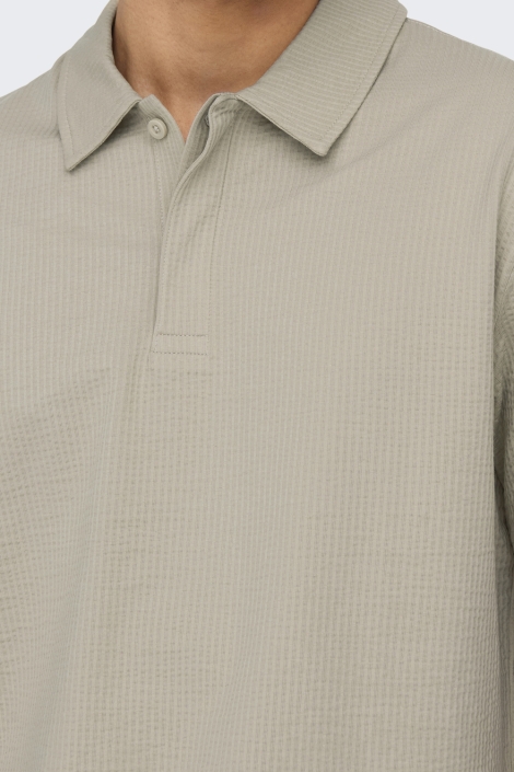Only & Sons beige heren polo | Close up
