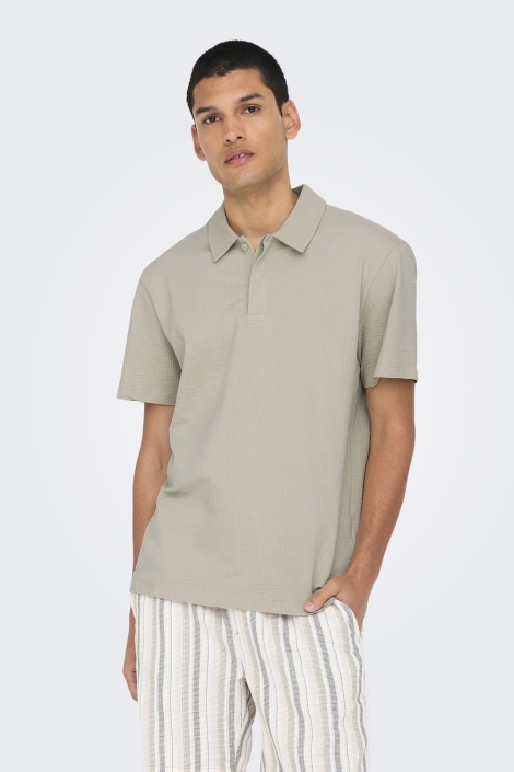 Only & Sons beige heren polo | Model zijaanzicht