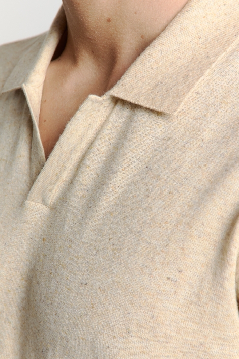 NO-EXCESS zand heren polo | Close up