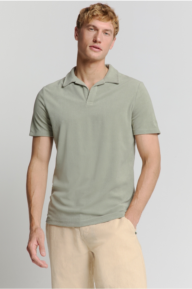 NO-EXCESS groene heren polo | Model vooraanzicht