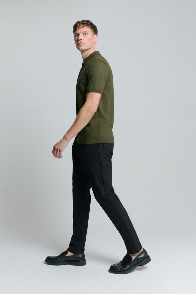 NO-EXCESS groene heren polo | Model