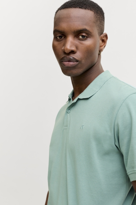 Jack & Jones groene heren polo | Model zijaanzicht