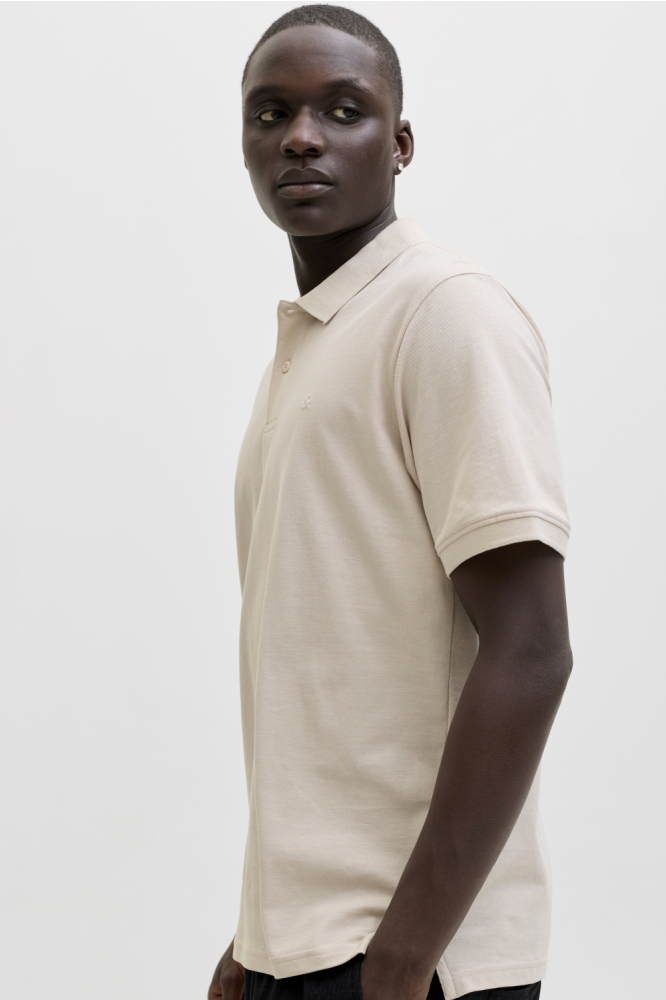 Jack & Jones beige heren polo | Model zijaanzicht