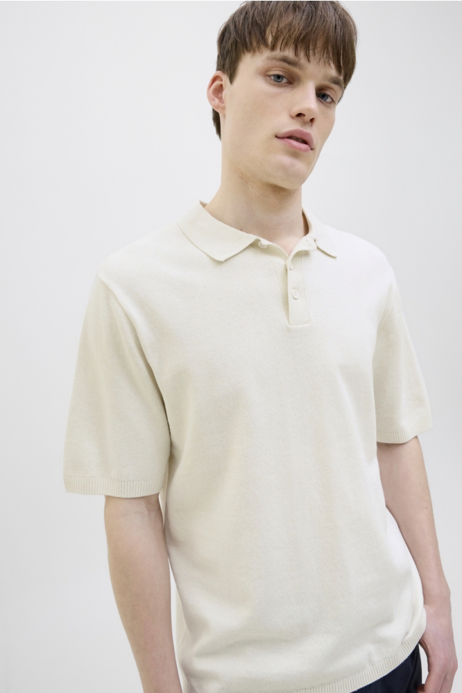 JJ Rebel witte heren polo | Model vooraanzicht