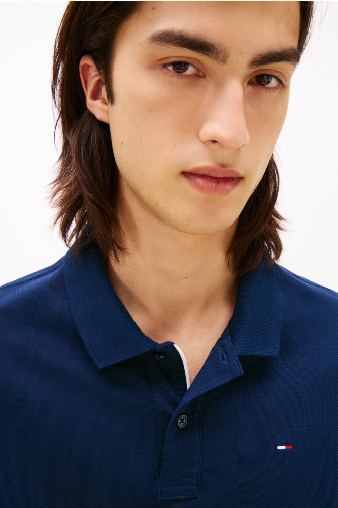 Tommy Jeans blauwe heren polo | Close up