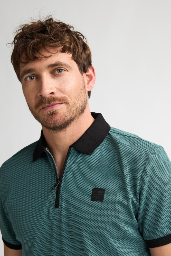 Petrol Industries groene heren polo | Close up