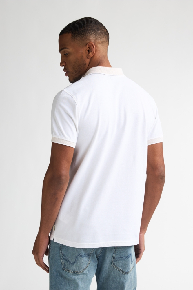 Petrol Industries witte heren polo | Model achteraanzicht