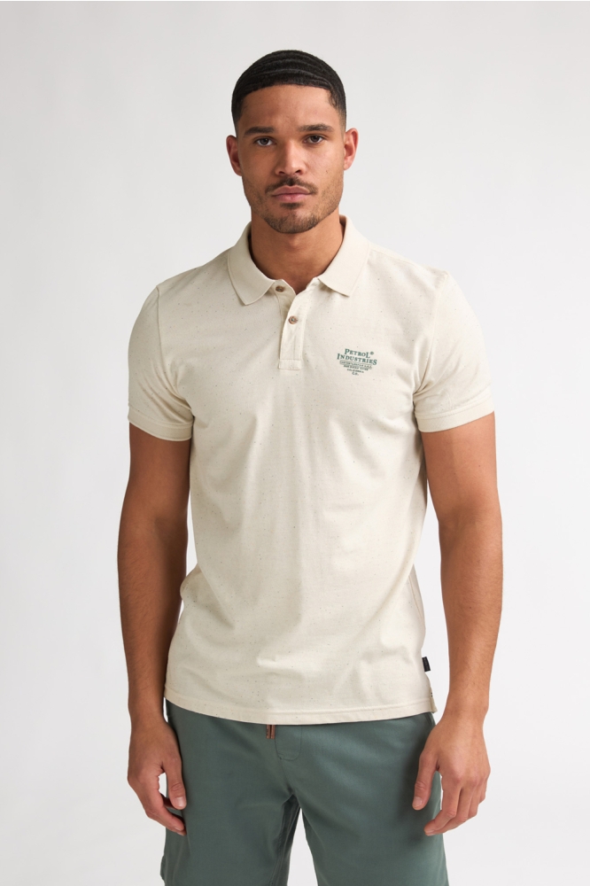Petrol Industries beige heren polo | Model vooraanzicht