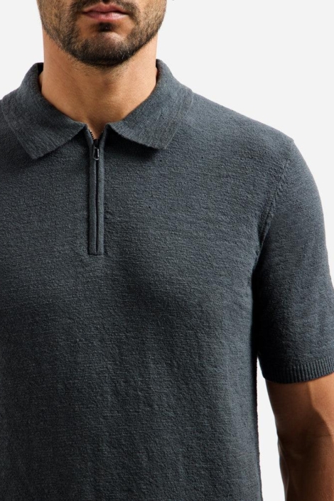 NO-EXCESS grijze heren polo | Close up