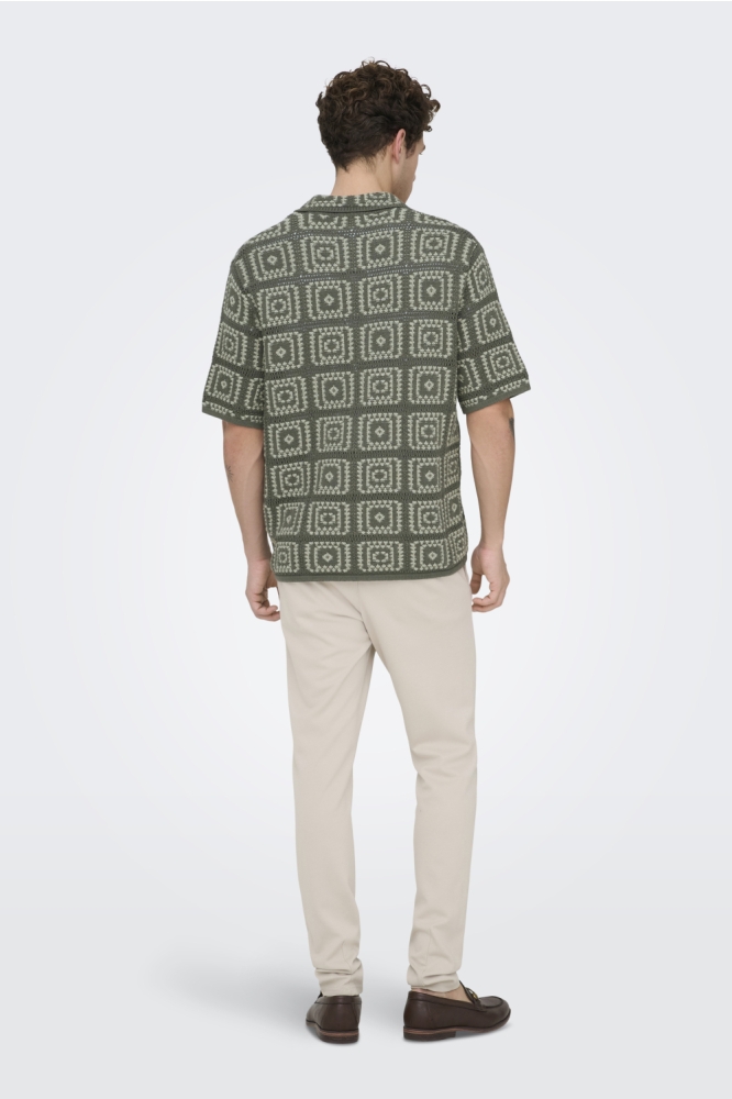 Only & Sons groene heren overhemd | Model achteraanzicht