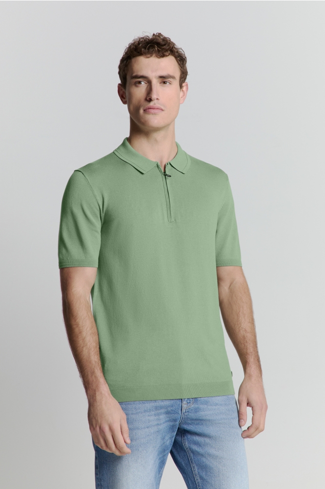 NO-EXCESS groene heren polo | Model vooraanzicht