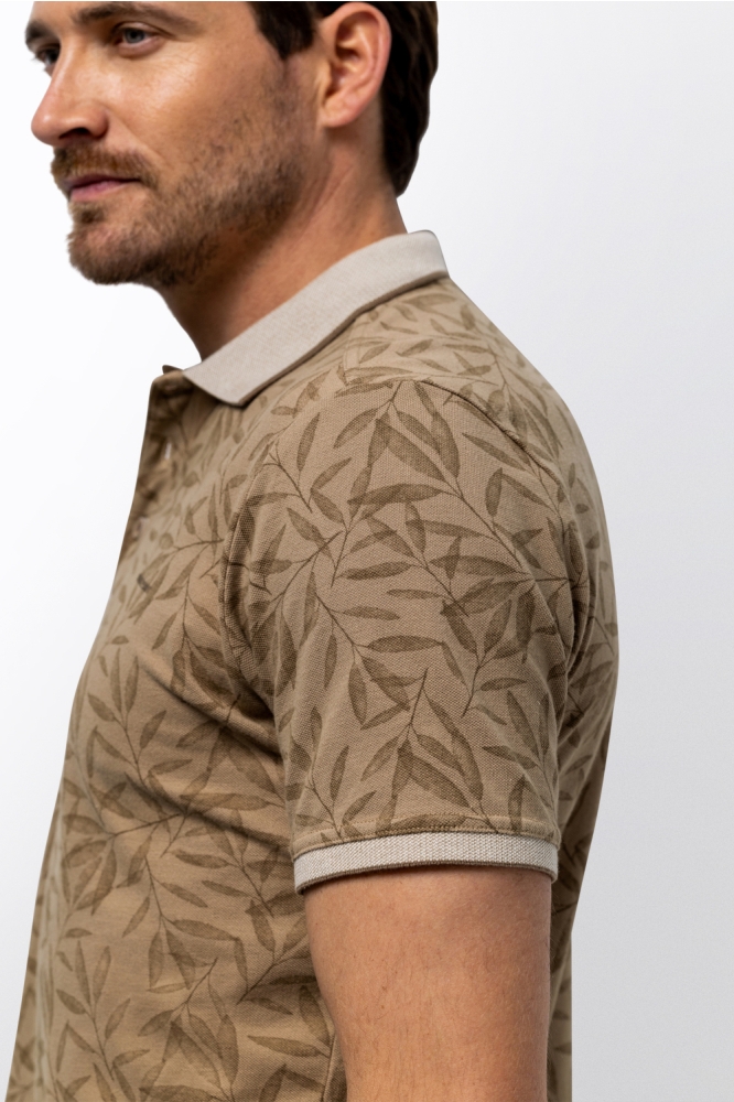 State of Art beige heren polo | Model zijaanzicht