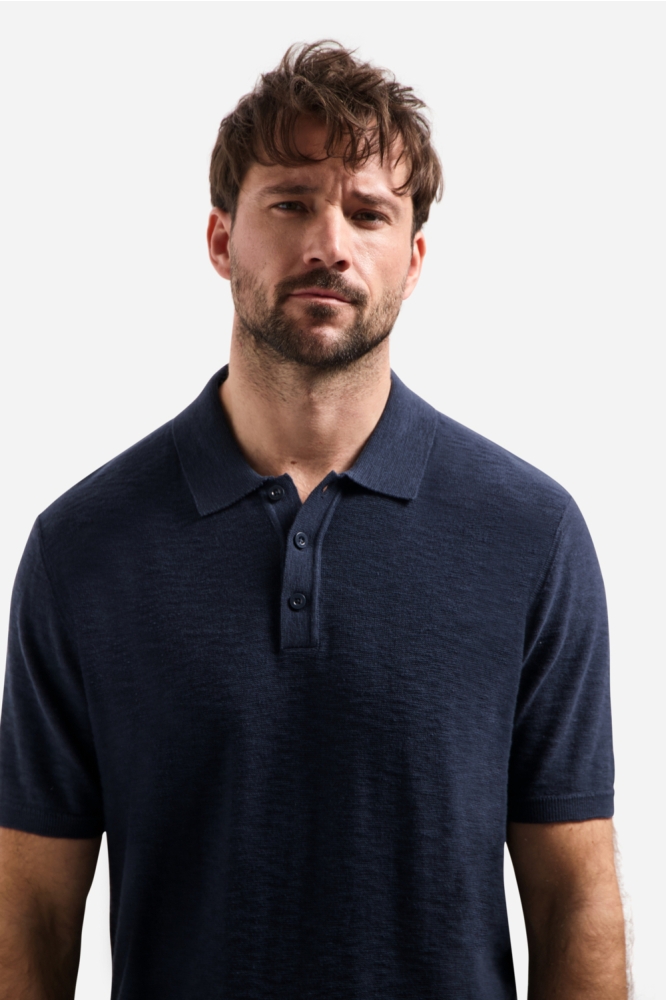 NO-EXCESS blauwe heren polo | Close up