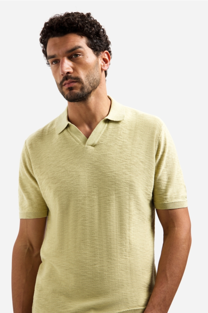 NO-EXCESS gele heren polo | Close up