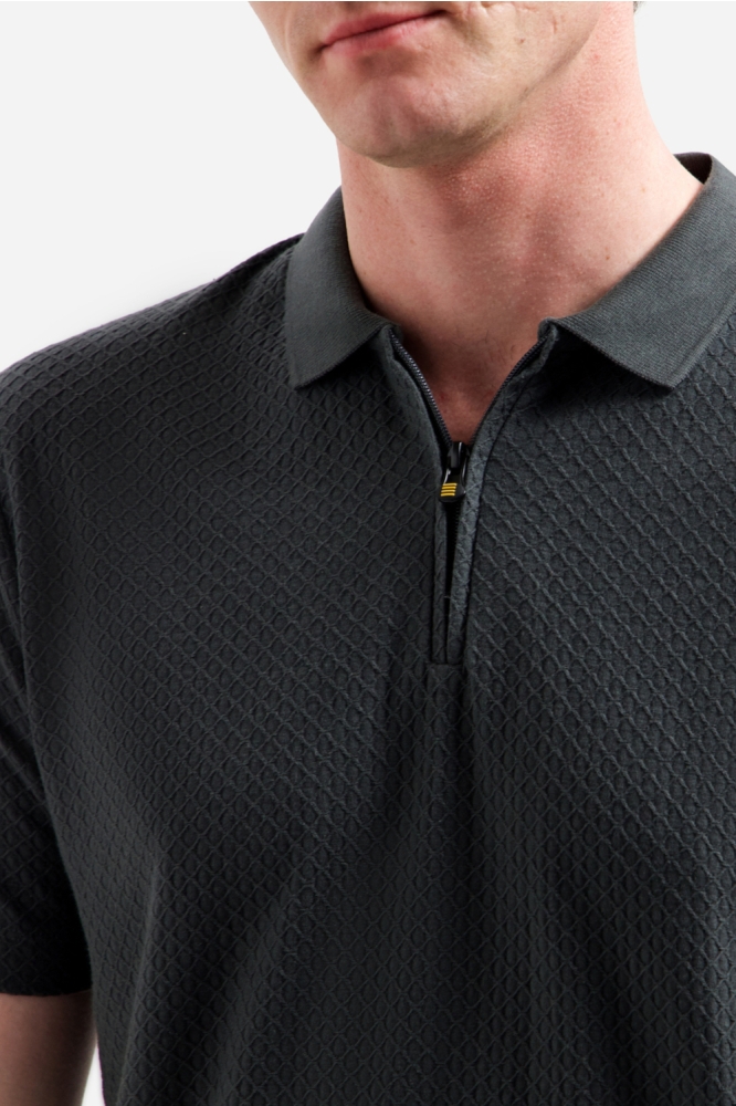 NO-EXCESS grijze heren polo | Close up
